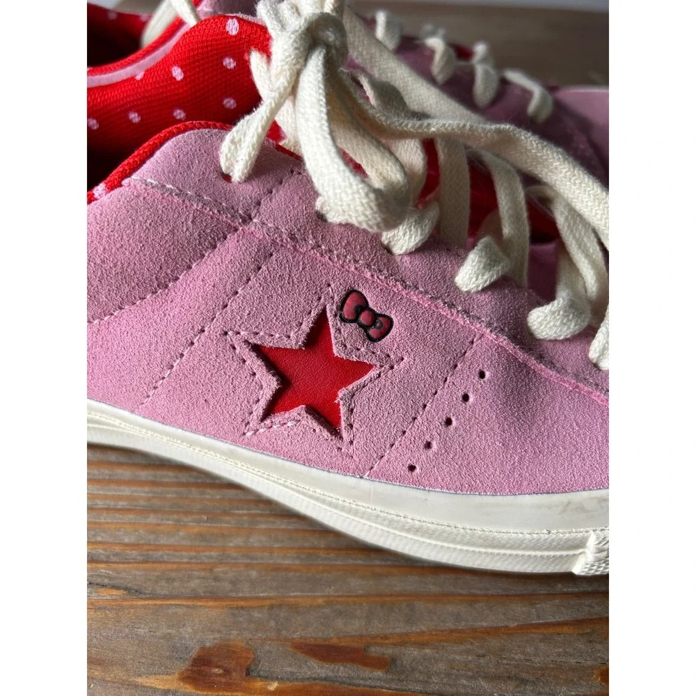 Converse One Star‎ x Hello Kitty Pink Sneakers Womens Size 7 Low Top Shoes - Picture 3 of 9